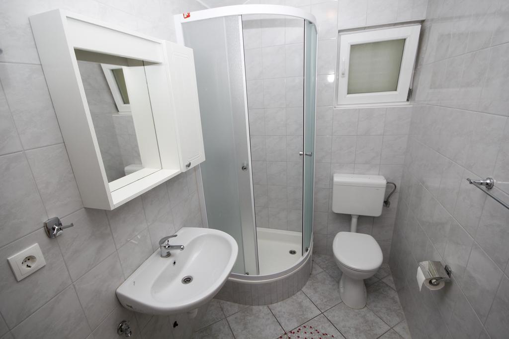 Apartments Adriatika Makarska Kamer foto