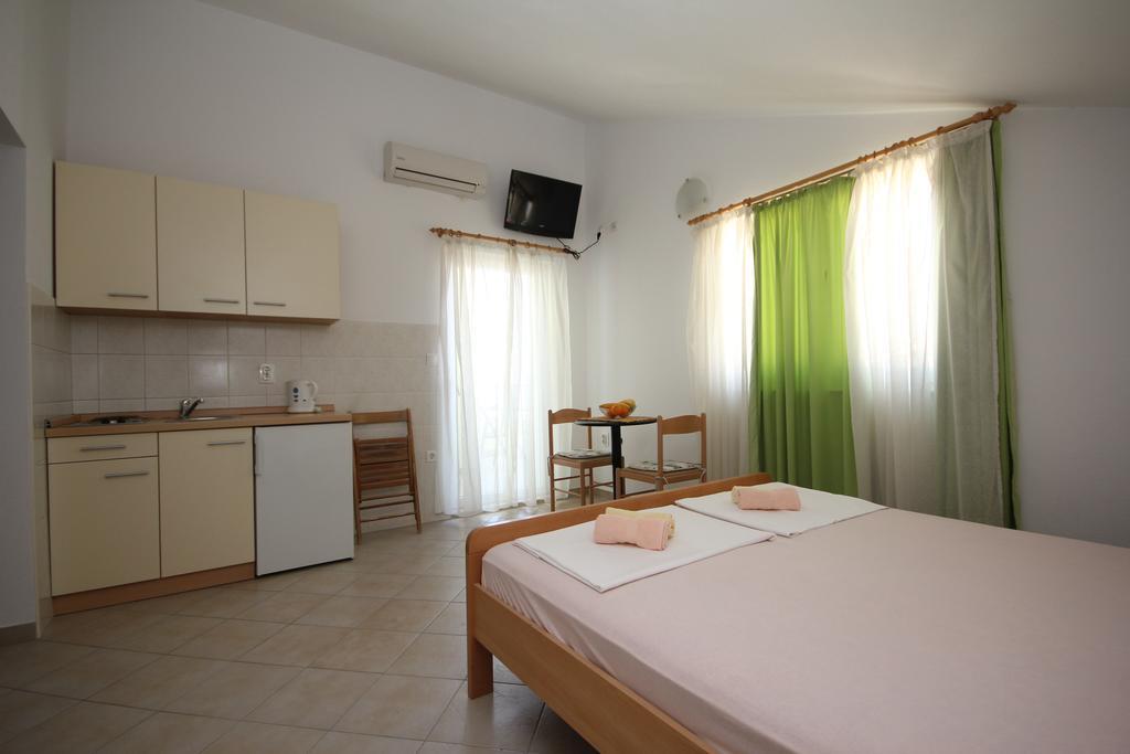 Apartments Adriatika Makarska Buitenkant foto